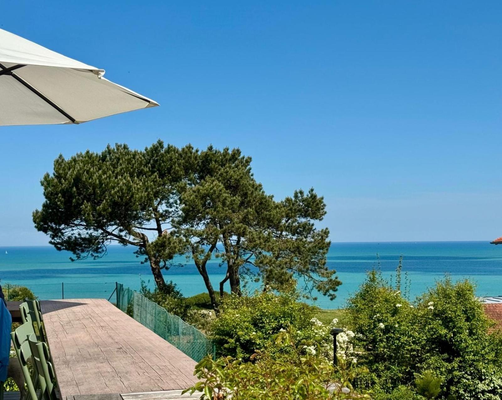Hotel De La Terrasse วารองจิวิลล์-ซัวร์-แมร์ ภายนอก รูปภาพ